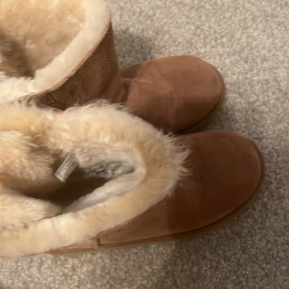 Bailey Bows - Picture 3 of 4